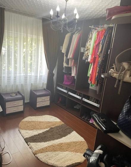 Apartament cu 4 camere decomandat, mobilat în Gorjului