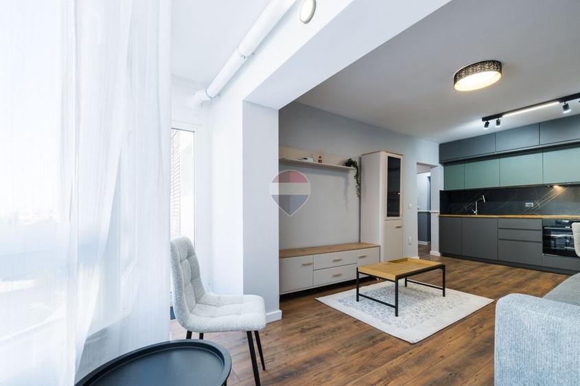 Apartament cu 2 camere decomandat, mobilat în Calea București