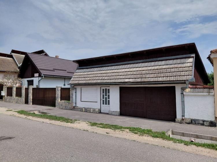 Casă cu 2 camere în Vulcan