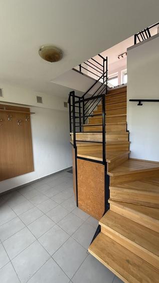 Apartament cu 4 camere decomandat, mobilat în Girocului