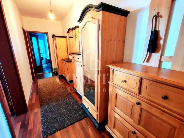 Apartament cu 2 camere semidecomandat, mobilat în Zorilor