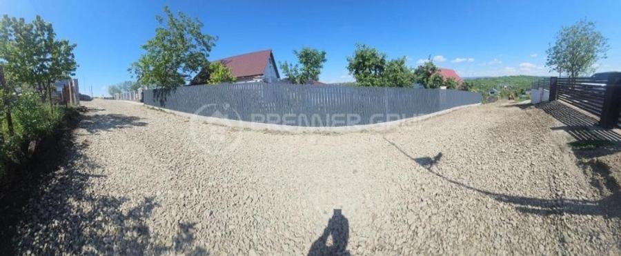 Teren Construcții intravilan de 800 mp, în Miroslava