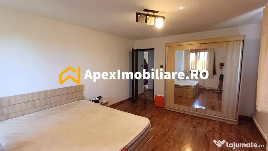 Casă cu 4 camere cu Teren 883 Mp în Varlaam
