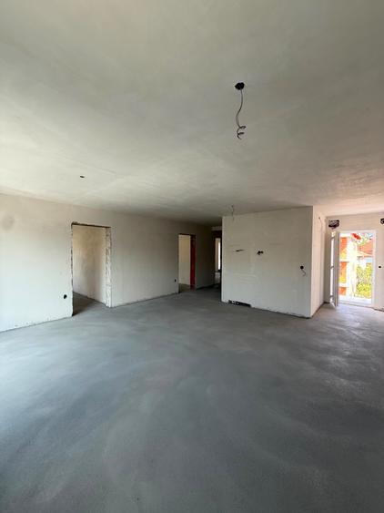 Apartament cu 4 camere decomandat în Ultracentral