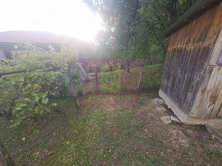 Casă cu 3 camere cu Teren 3410 Mp în Aluniș