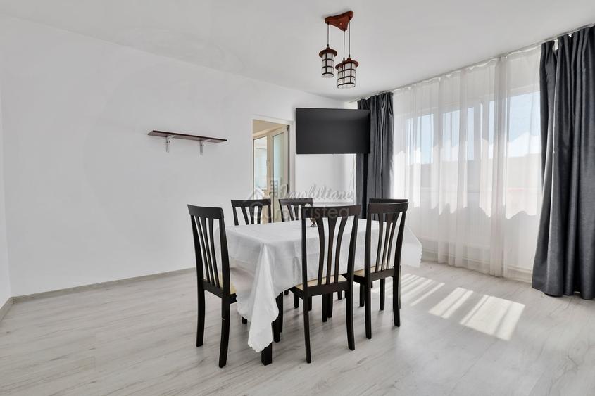 Apartament cu 3 camere semidecomandat, mobilat în Central