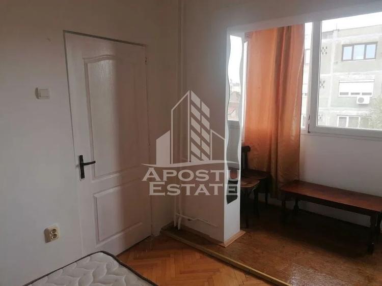 Apartament cu 2 camere semidecomandat, mobilat în Iosefin
