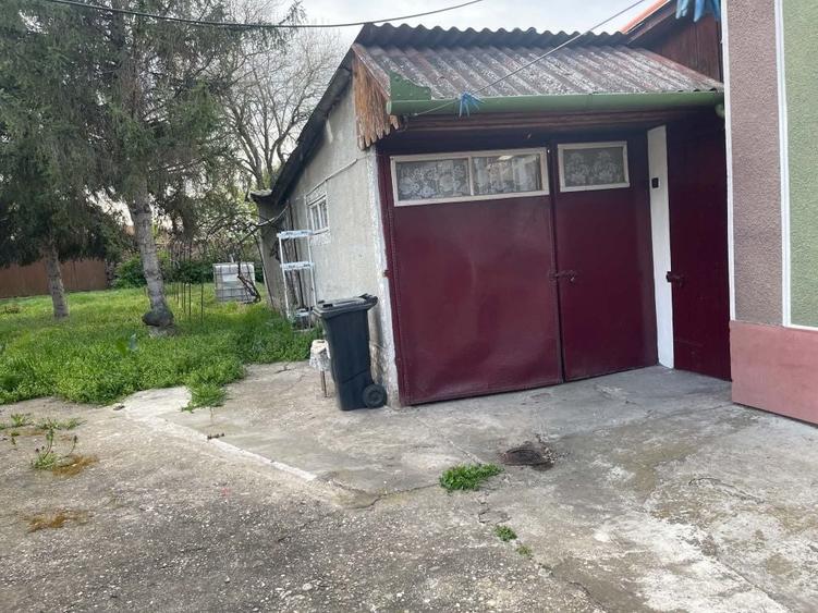 Casă cu 2 camere în Central