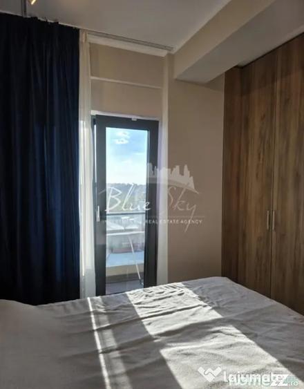 Apartament cu 3 camere decomandat în Delfinariu