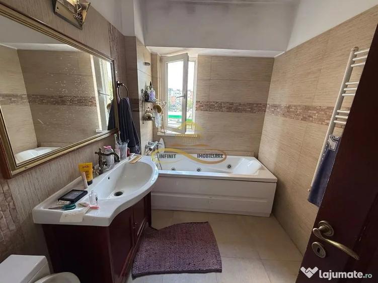 Apartament cu 4 camere decomandat în 9 Mai