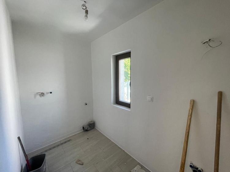 Duplex cu 4 camere cu Canalizare în Mănăștur