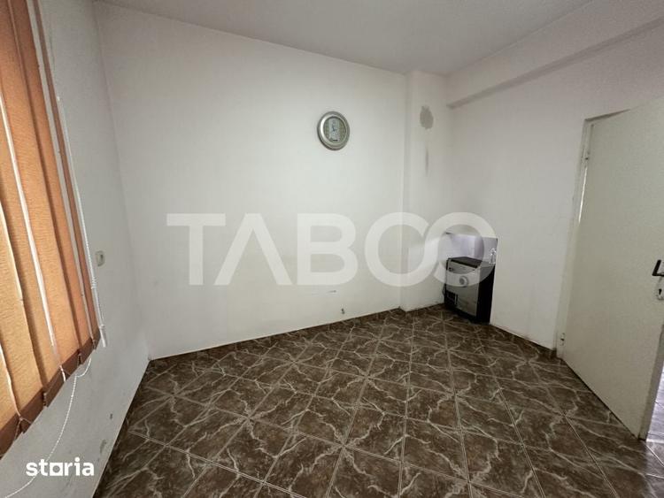 Spațiu comercial, de 90 mp, în Central