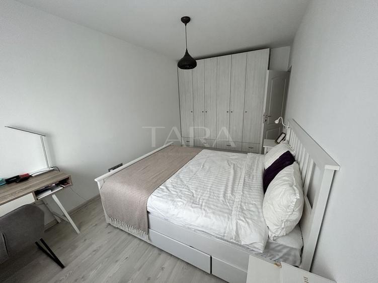 Apartament cu 2 camere semidecomandat, mobilat în Dâmbul Rotund