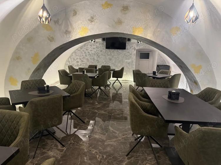 Casă cu 6 camere cu Teren 248 Mp în Central