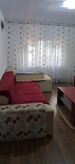 Apartament cu 2 camere decomandat în CET