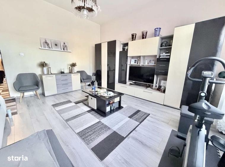 Casă cu 4 camere decomandat cu Teren 550 Mp în Cornișa