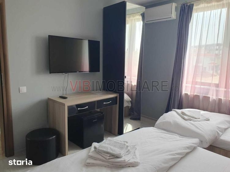 Casă cu 10 camere cu Teren 375 Mp în Central