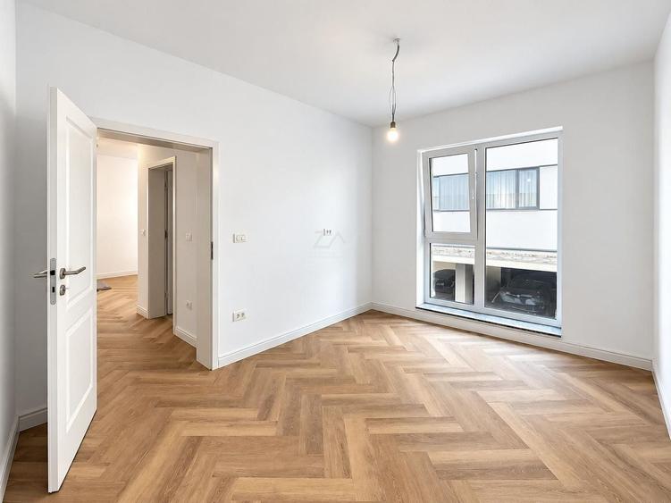 Apartament cu 2 camere decomandat în Girocului