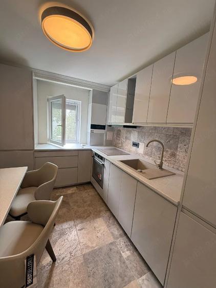 Apartament cu 2 camere semidecomandat în Olimpia-Stadion
