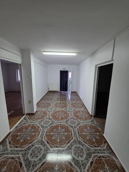 Spațiu comercial, de 80 mp, în Exterior Vest