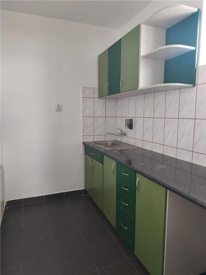 Spațiu industrial, de 1,100 mp, în Mureșeni