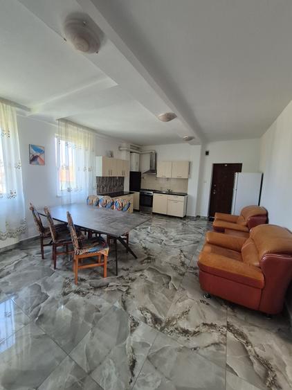 Apartament cu 4 camere decomandat în Centrul Istoric