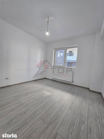 Apartament cu 3 camere decomandat în Cug