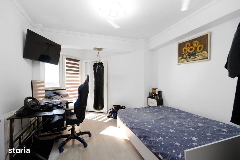 Apartament cu 4 camere decomandat în Central