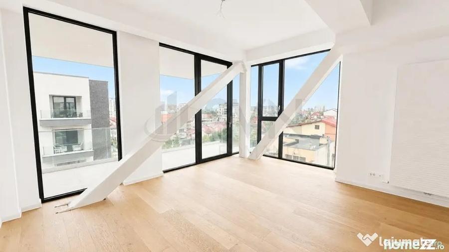 Apartament cu 3 camere decomandat în Aviației