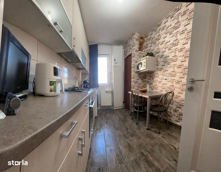 Apartament cu 2 camere semidecomandat în Dârste