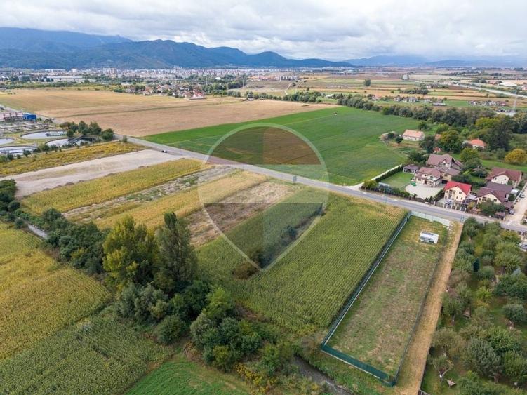 Teren Construcții intravilan de 2858 mp, în Bartolomeu