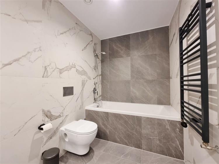 Apartament cu 4 camere semidecomandat, mobilat în Herăstrău