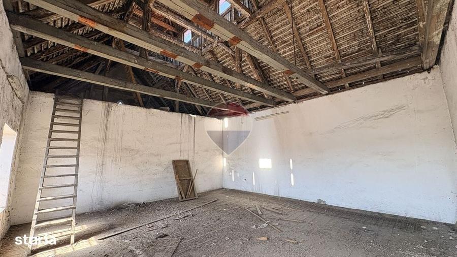 Spațiu comercial, de 350 mp, în Central