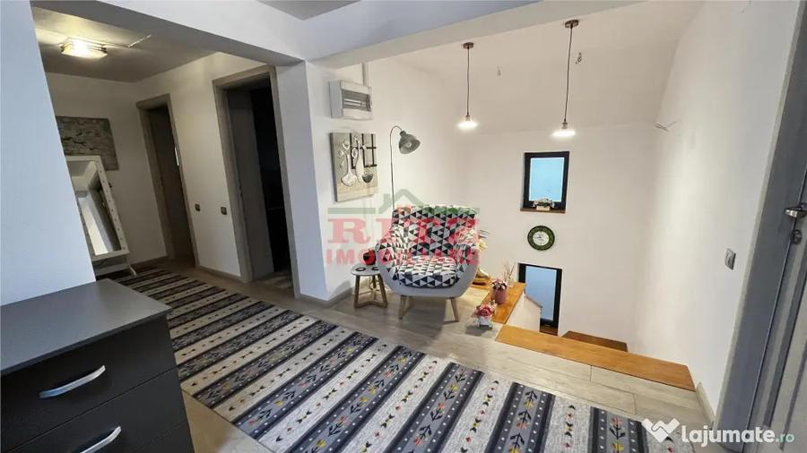 Casă cu 4 camere cu Teren 560 Mp în Central