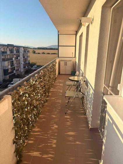 Apartament cu 3 camere decomandat în Sud