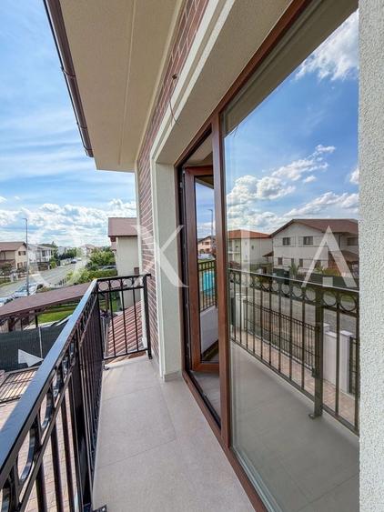 Duplex cu 5 camere cu Canalizare în Dumbrăvița