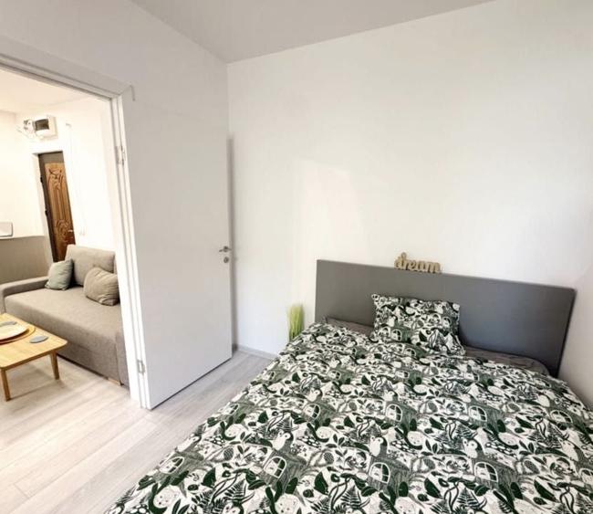 Apartament cu 2 camere semidecomandat în Eroii Revoluției