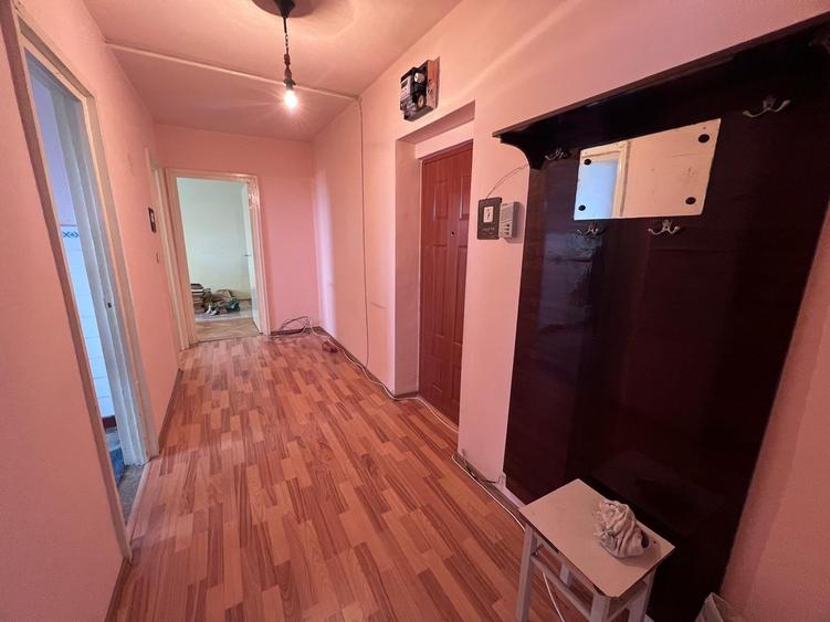 Apartament cu 2 camere decomandat în Nicolae Bălcescu