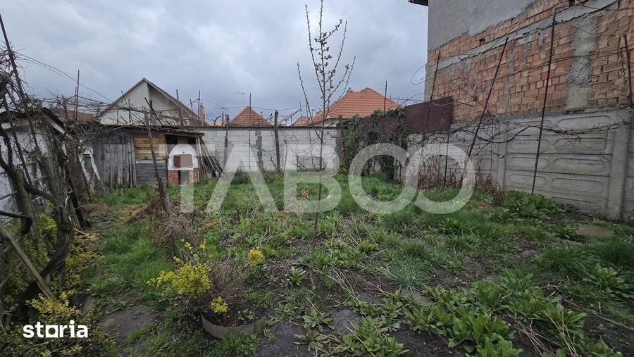 Casă cu 3 camere cu Teren 320 Mp în Lazaret