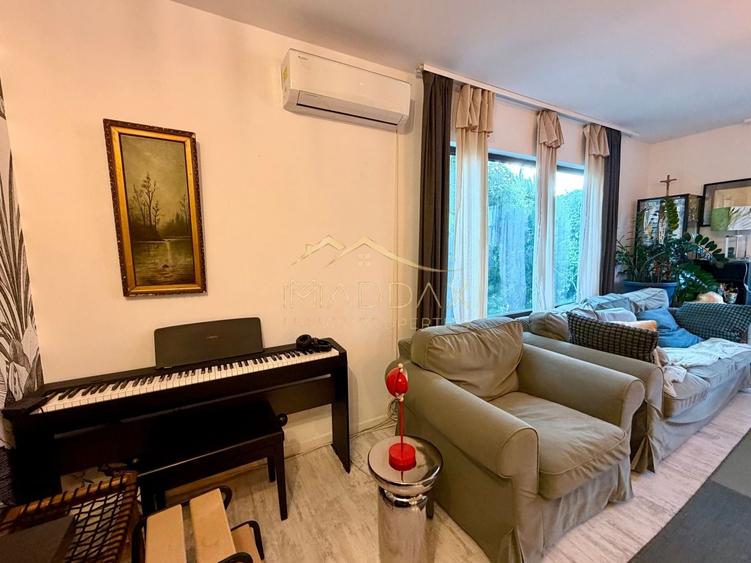 Casă individuală cu 5 camere cu Canalizare în Corbeanca