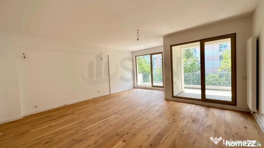 Apartament cu 4 camere decomandat în Iancului