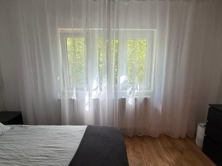 Apartament cu 2 camere decomandat, mobilat în Eroii Revoluției