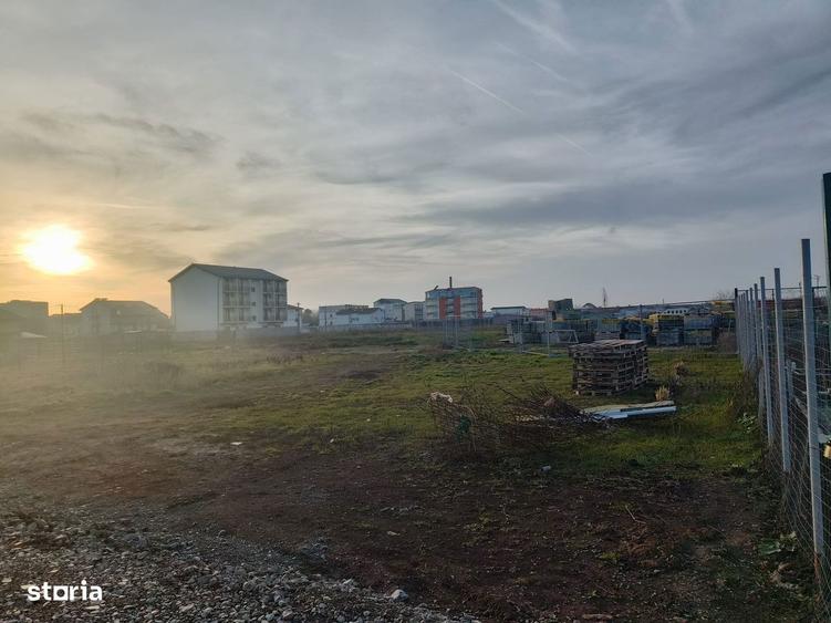 Teren de 1000 mp, în Central