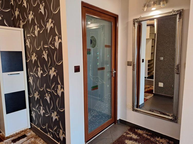 Apartament cu 2 camere decomandat în UTA