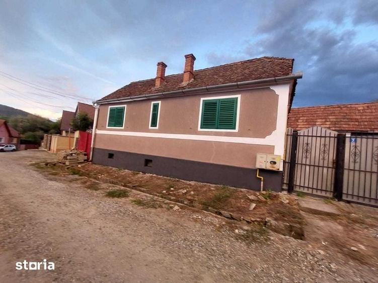 Casă cu 4 camere cu Teren 120 Mp în Slimnic