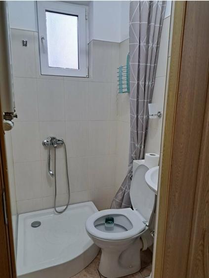 Apartament cu 2 camere nedecomandat în Central