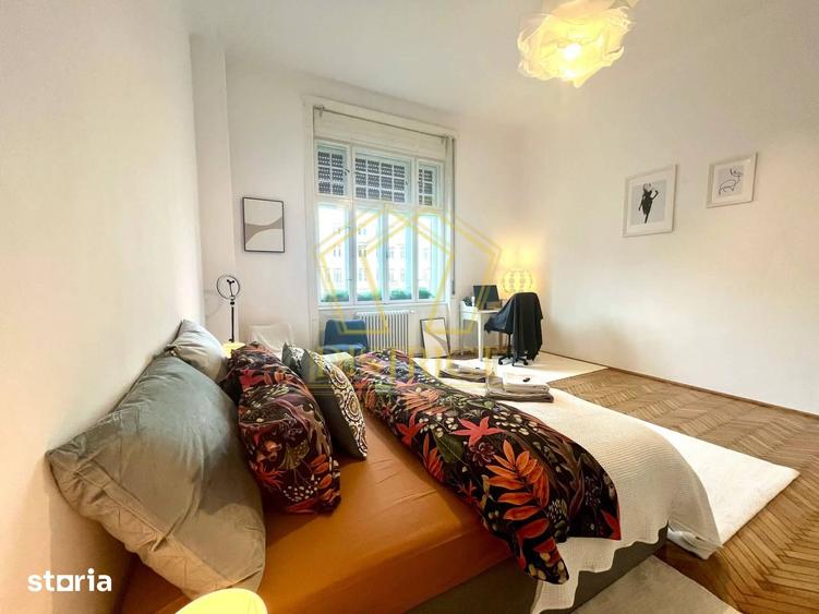 Apartament cu 3 camere în P-ța Victoriei