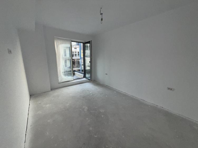 Apartament cu 2 camere decomandat în Theodor Pallady