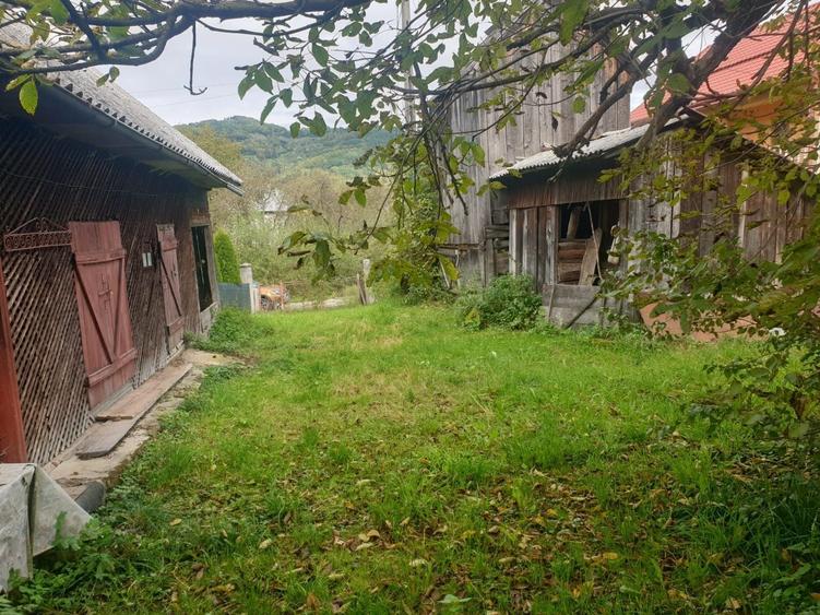Casă cu 4 camere în Vișeu de Jos