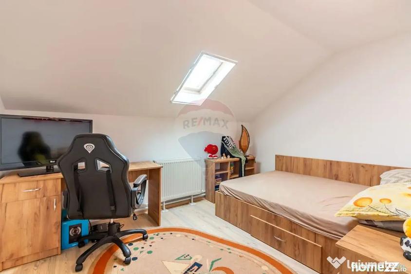 Casă cu 5 camere cu Teren 1000 Mp în Belciugatele